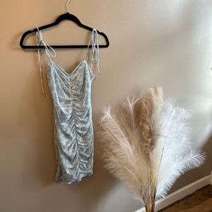 Blue Floral fitted Mini